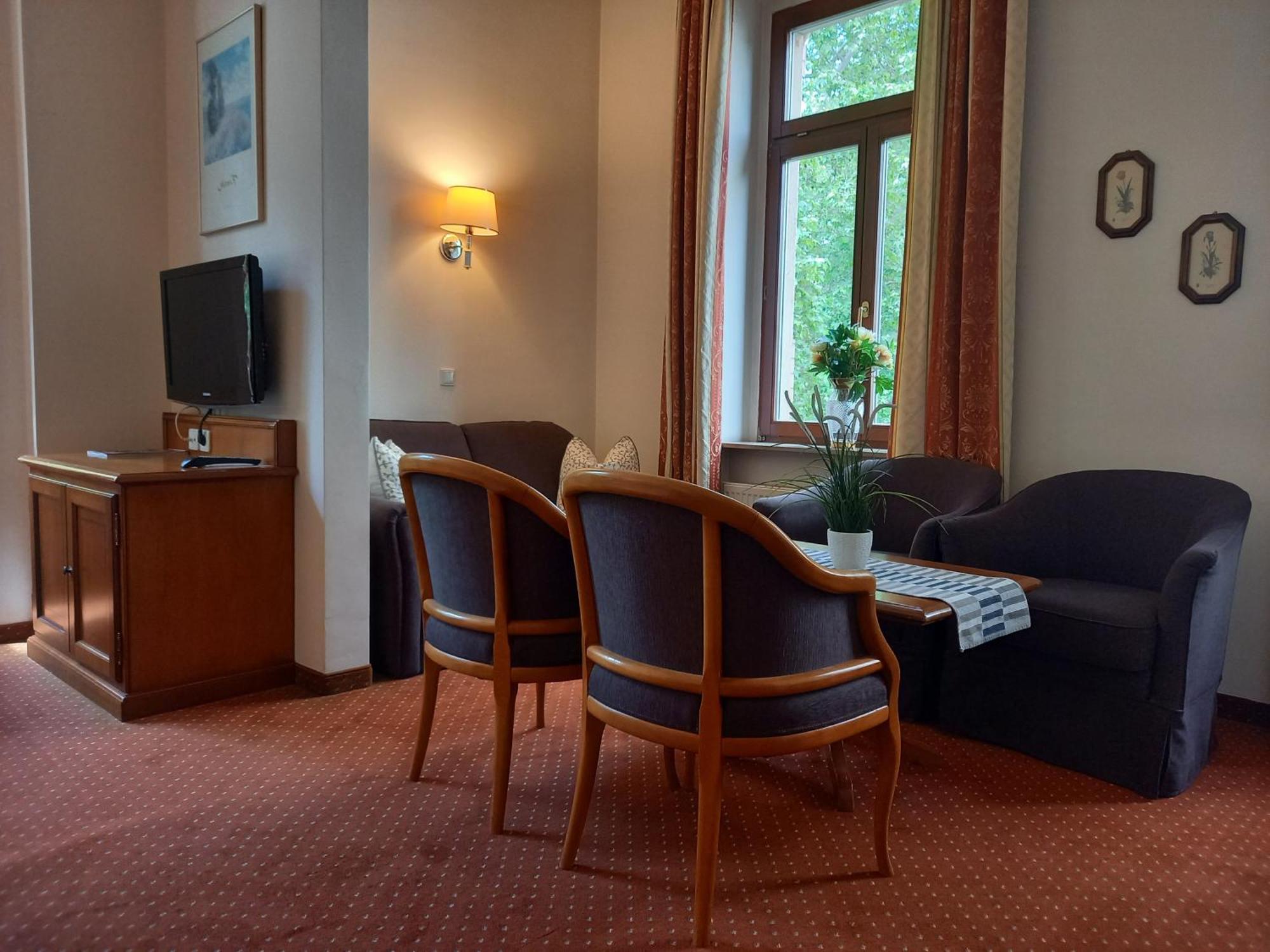 Hotel Artushof 4*