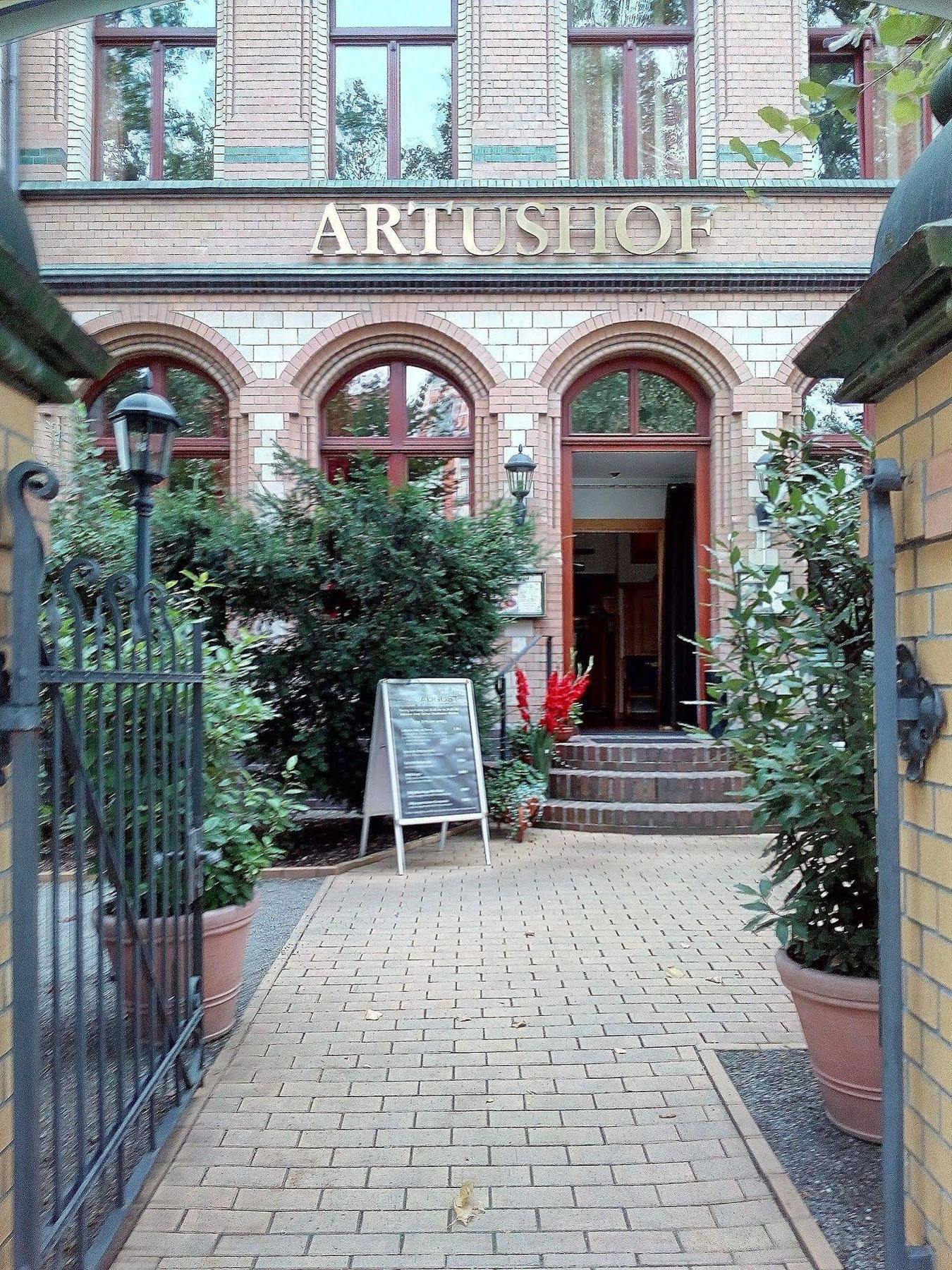 Artushof 4* Dresda